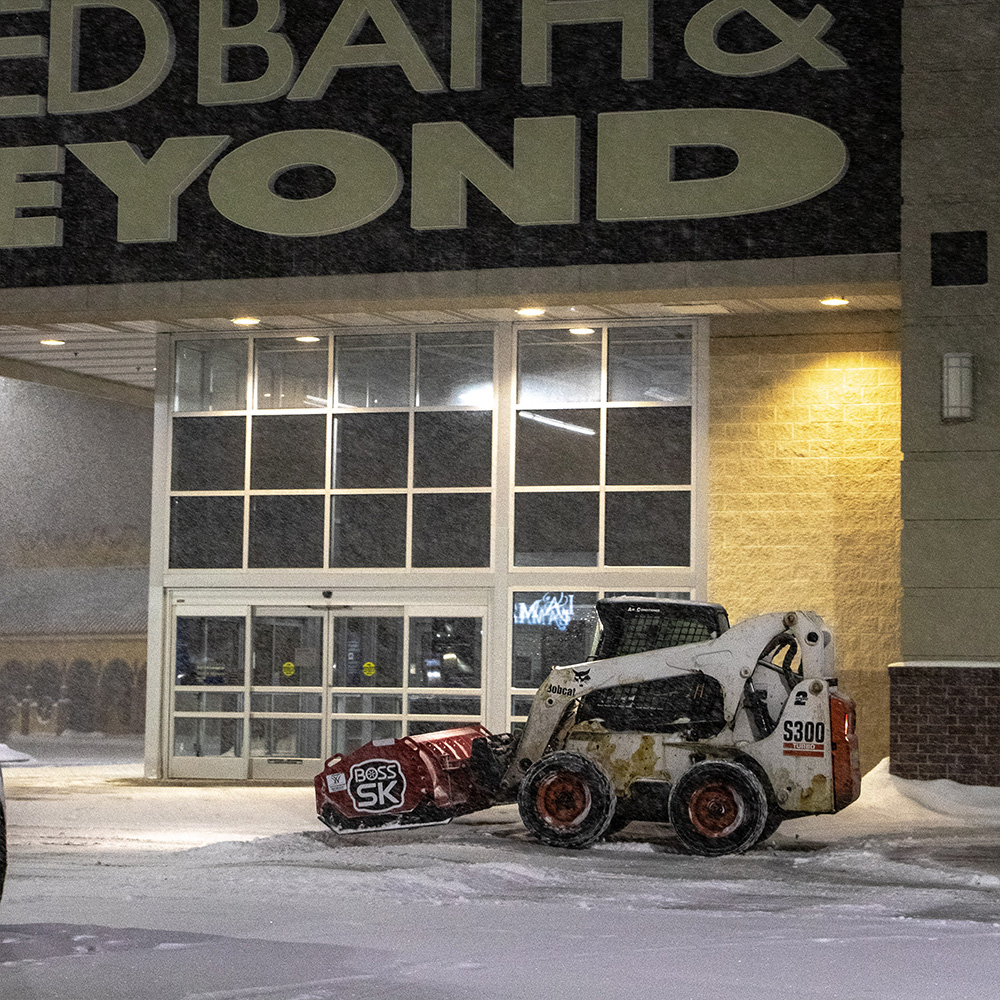 Snow Removal - Bed Bath & Beyond